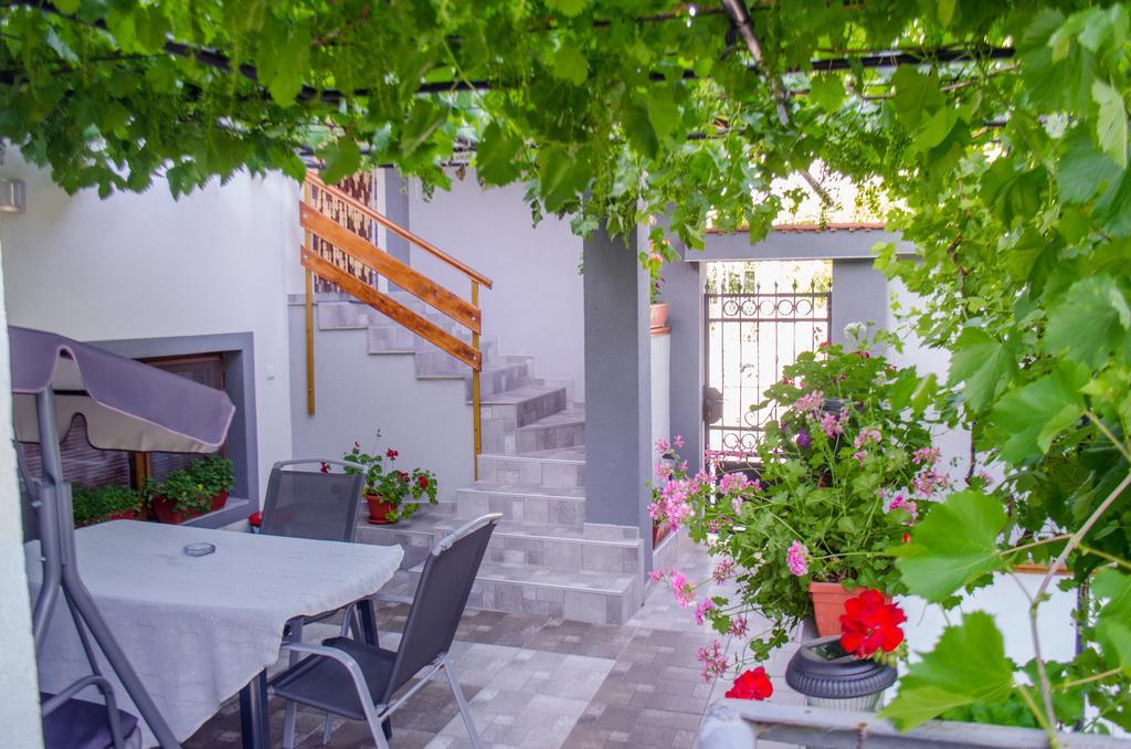 Guesthouse Juli Sapareva Banya Luaran gambar
